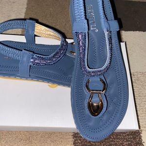 Sandals —memory cushion sole